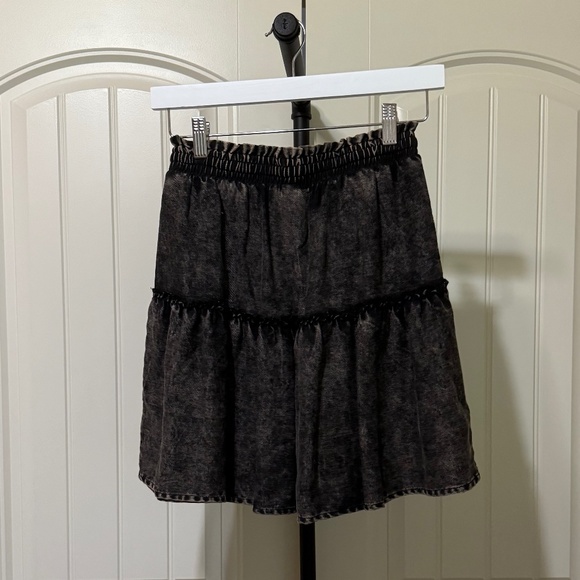 Zenana Skirt - Picture 2 of 3